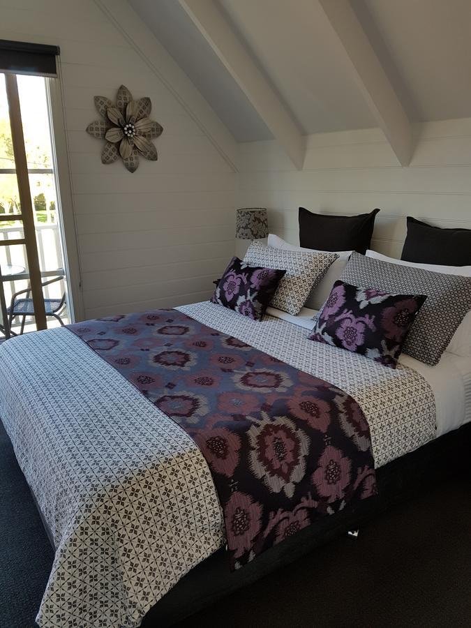 Creek Cottage Bed And Breakfast Traralgon Exterior foto